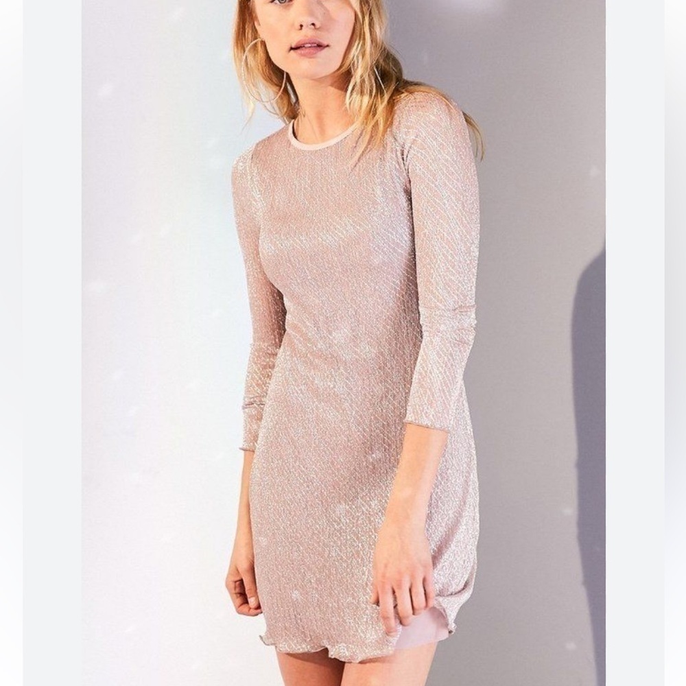 Urban Outfitters Kimchi Blue Claudia Crinkle Dess Size S